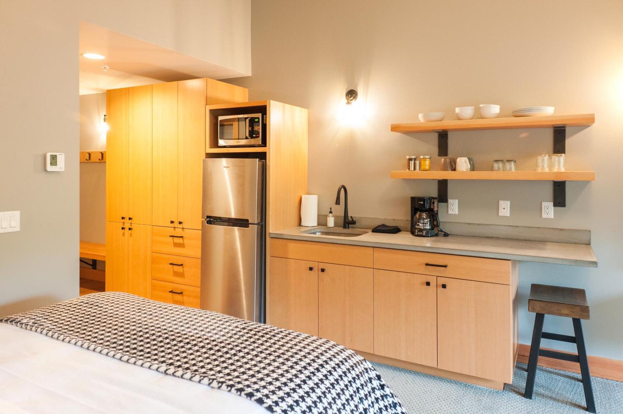 The Suites On Main Левънуърт Екстериор снимка